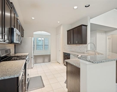 2309 Michelle Creek Drive - Photo Thumbnail 7