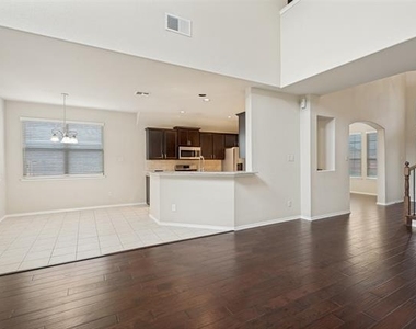 2309 Michelle Creek Drive - Photo Thumbnail 5