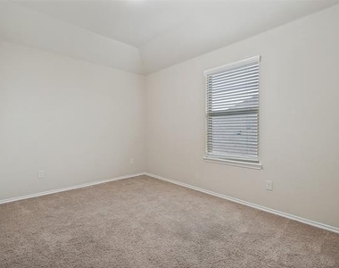 2309 Michelle Creek Drive - Photo Thumbnail 17