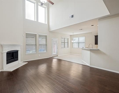 2309 Michelle Creek Drive - Photo Thumbnail 4