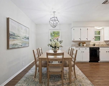 1225 W Hanna Street - Photo Thumbnail 5