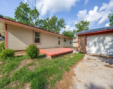 1225 W Hanna Street - Photo Thumbnail 18