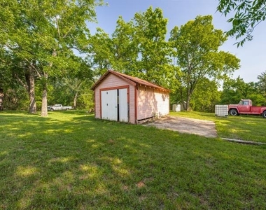 1225 W Hanna Street - Photo Thumbnail 21