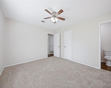 1225 W Hanna Street - Photo Thumbnail 14