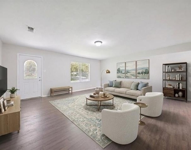 1225 W Hanna Street - Photo Thumbnail 2