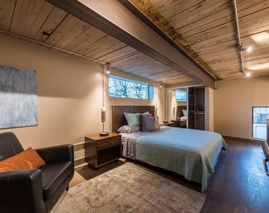 3100 Commerce Street - Photo Thumbnail 8