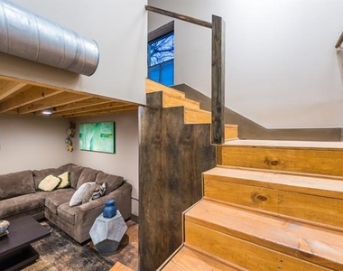 3100 Commerce Street - Photo Thumbnail 11