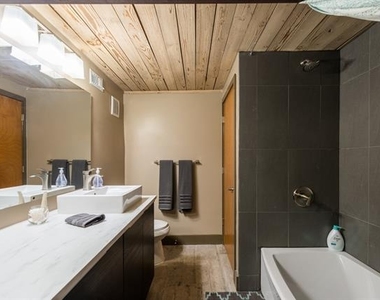 3100 Commerce Street - Photo Thumbnail 17