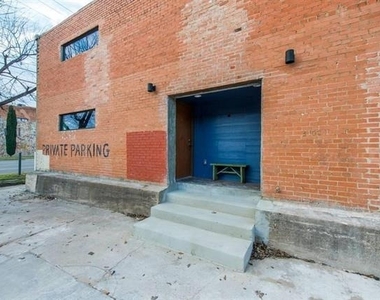 3100 Commerce Street - Photo Thumbnail 2