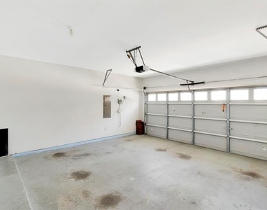 4908 Rushden Road - Photo Thumbnail 34