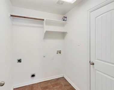 4908 Rushden Road - Photo Thumbnail 23