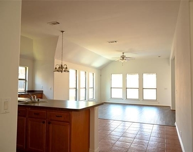 2204 Rockport Drive - Photo Thumbnail 10