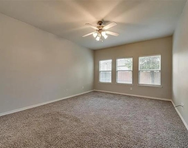8300 Lonesome Spur Trail - Photo Thumbnail 5