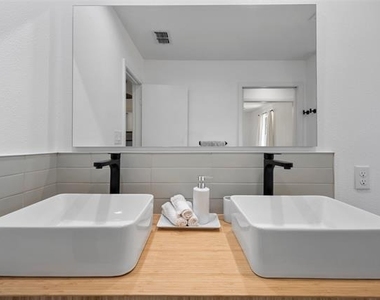 106 Earl Kay Lane - Photo Thumbnail 13