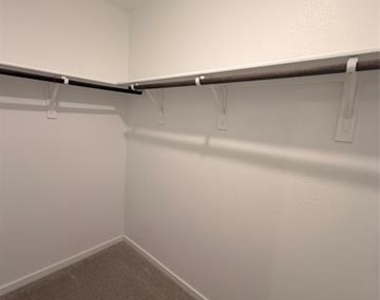 4171 Silverstein Street - Photo Thumbnail 10