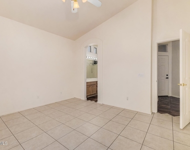 2205 S Harper -- - Photo Thumbnail 19