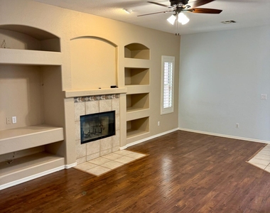 38719 N 7th Street - Photo Thumbnail 4