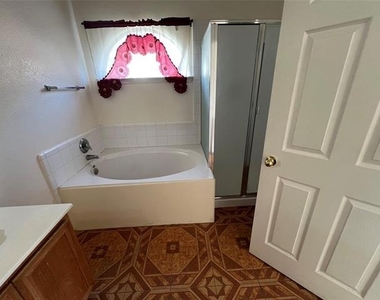 12928 Honey Locust Circle - Photo Thumbnail 10
