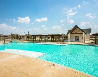 1016 Napier Way - Photo Thumbnail 18