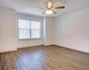 3427 W 6th Street - Photo Thumbnail 12