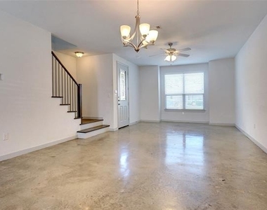 3427 W 6th Street - Photo Thumbnail 4