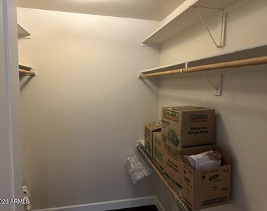 2201 E Grapevine Drive - Photo Thumbnail 6