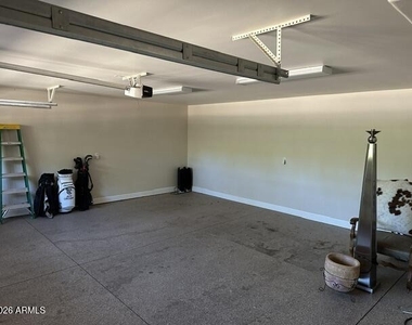 2201 E Grapevine Drive - Photo Thumbnail 26