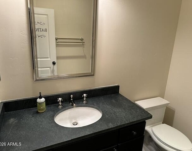 2201 E Grapevine Drive - Photo Thumbnail 22