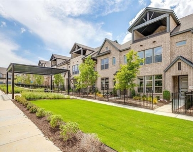 4843 Fuller Court - Photo Thumbnail 2