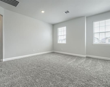 724 Portina Drive - Photo Thumbnail 20