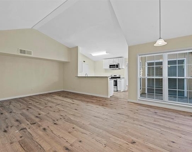 6005 Dooley Drive - Photo Thumbnail 1
