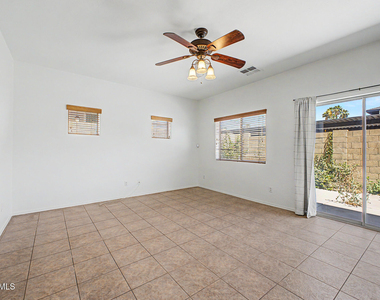 2929 N 37th Street - Photo Thumbnail 2