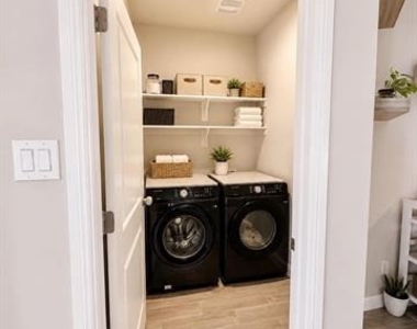 15736 Hazelhurst Lane - Photo Thumbnail 15