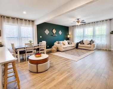 15736 Hazelhurst Lane - Photo Thumbnail 1