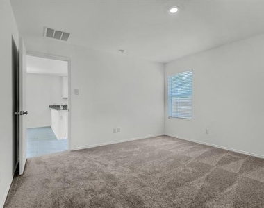 402 Harvest Street - Photo Thumbnail 17