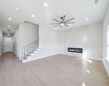 113 Church Street - Photo Thumbnail 5