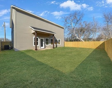 113 Church Street - Photo Thumbnail 25