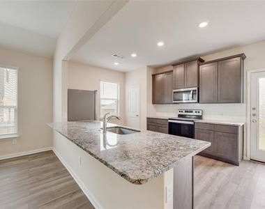 281 Moonstone Way - Photo Thumbnail 24