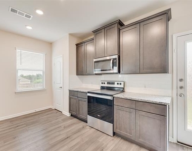 281 Moonstone Way - Photo Thumbnail 25