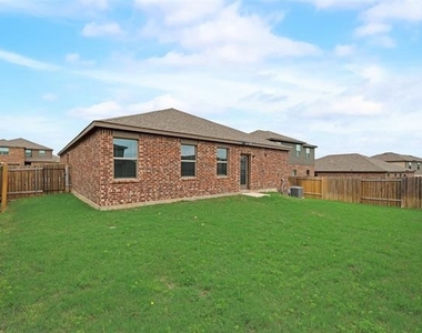 281 Moonstone Way - Photo Thumbnail 27