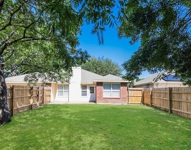 415 N Gaston Drive - Photo Thumbnail 17