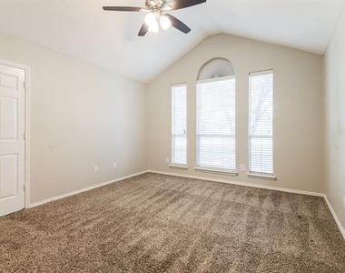 415 N Gaston Drive - Photo Thumbnail 10