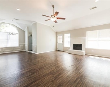 415 N Gaston Drive - Photo Thumbnail 1