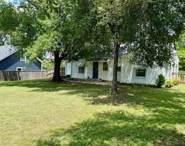 2816 Westridge Avenue - Photo Thumbnail 12