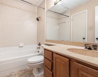 5740 Martel Avenue - Photo Thumbnail 11
