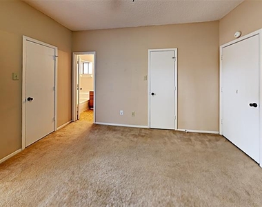5740 Martel Avenue - Photo Thumbnail 13