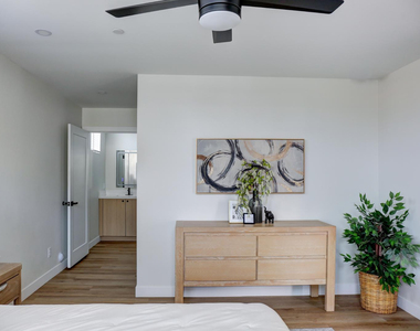 630 N Power Road - Photo Thumbnail 8