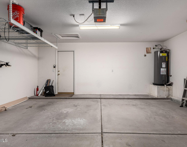 22027 N 73rd Avenue - Photo Thumbnail 19