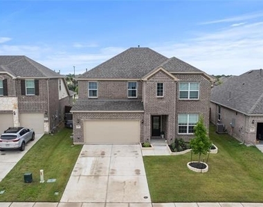 913 Adelyn Street - Photo Thumbnail 32