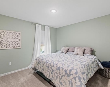 913 Adelyn Street - Photo Thumbnail 19